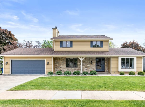 1405 EUGENE Street, MENASHA, WI 54952
