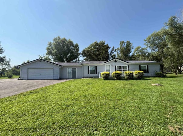 4511 W 300 S, Albion, IN 46701