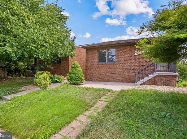 226 WAKEFIELD ROAD, HAGERSTOWN, MD 21740