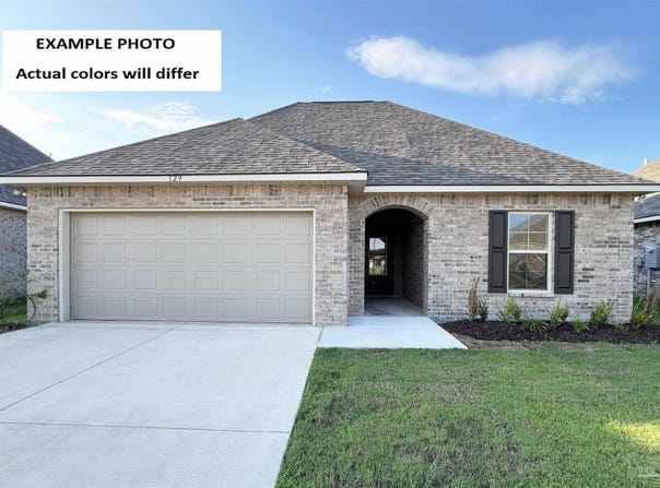 5156 Sugarloaf St, Pace, FL 32571