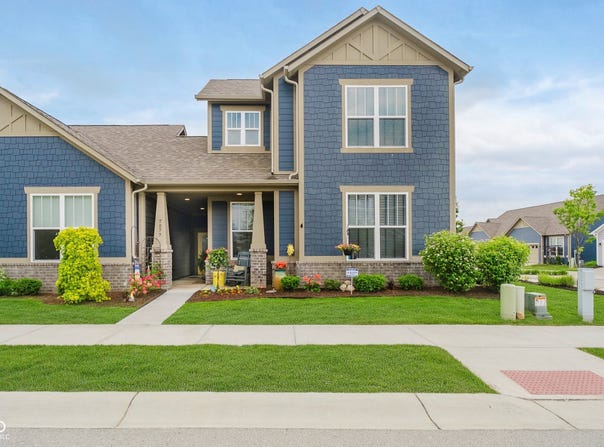 7077 Antiquity Drive, Carmel, IN 46033