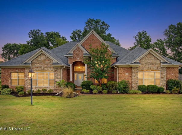 704 Shadow View Drive, Hernando, MS 38632