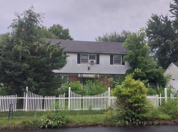 16 BUCKINGHAM ROAD, MARLTON, NJ 08053