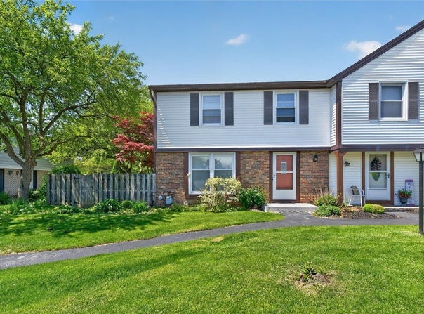51 Springwood Drive, Webster, NY 14580
