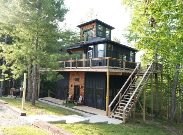 52 West Spencer Rd, Campton, KY 41301