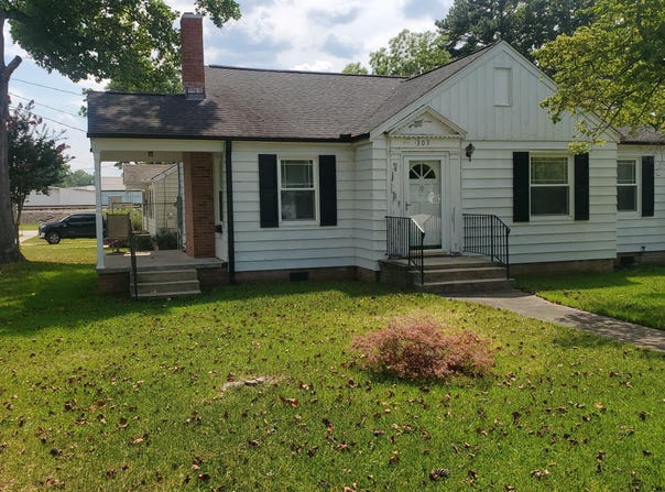 303 W Stallings Street, Clayton, NC 27520