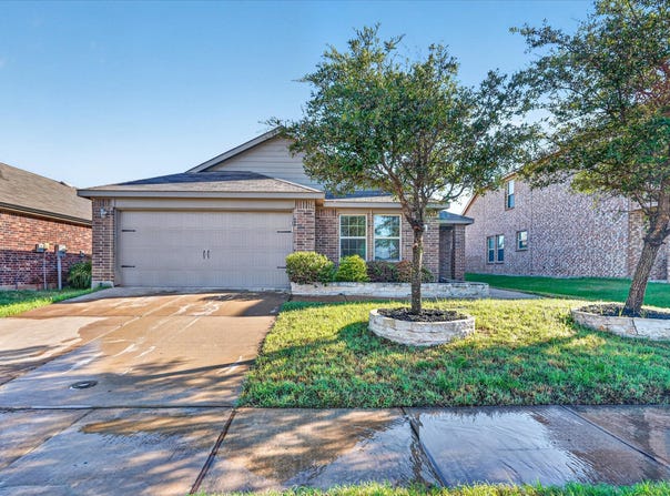 2428 Rosharon Drive, Forney, TX 75126