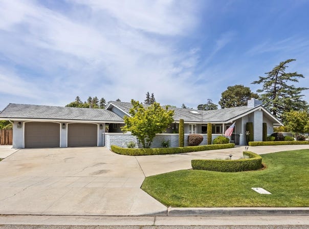 2315 Celeste Avenue W, Fresno, CA 93711
