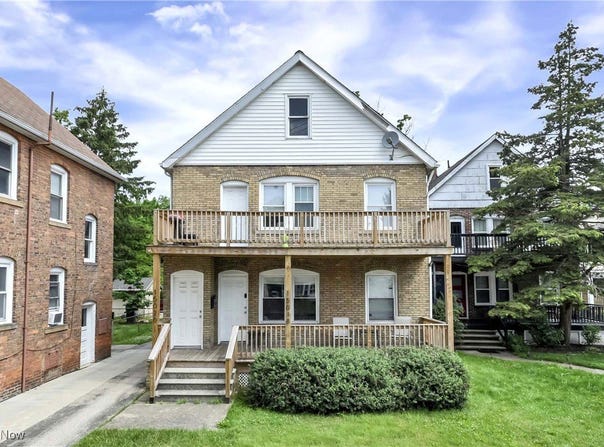 15018 Hilliard Road, Lakewood, OH 44107