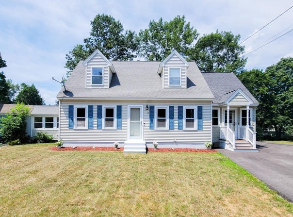 12 Linden Street, Hudson, NH 03051