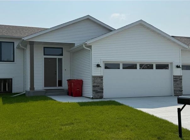 1302 6th Avenue SE, Kasson, MN 55944