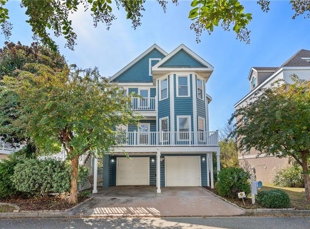 405 Pinewell Drive, Norfolk, VA 23503
