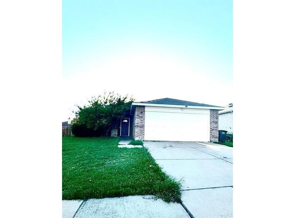 9016 Troy Drive, Fort Worth, TX 76123