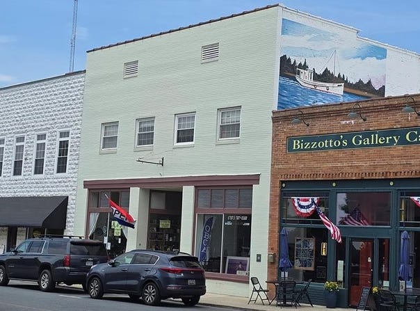 39 MARKET ST, ONANCOCK, VA 23417
