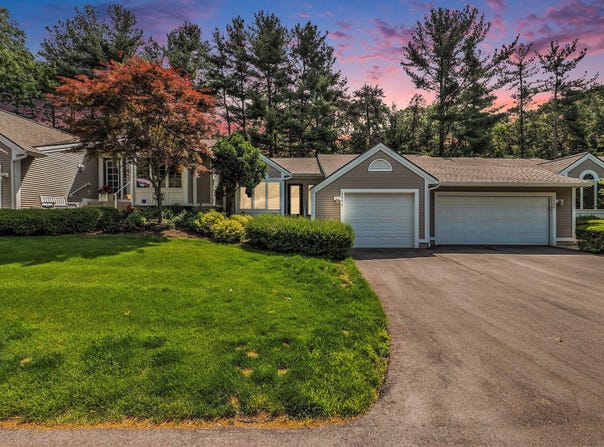 3342 Woodwind Drive NE, Grand Rapids, MI 49525