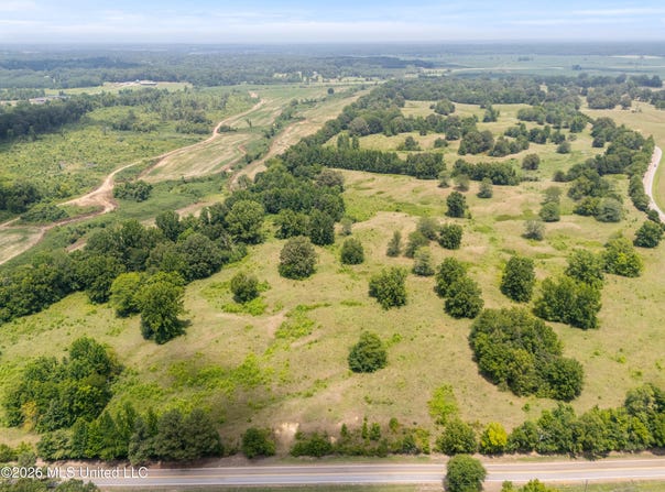 5400 Brownsferry Road, Senatobia, MS 38668