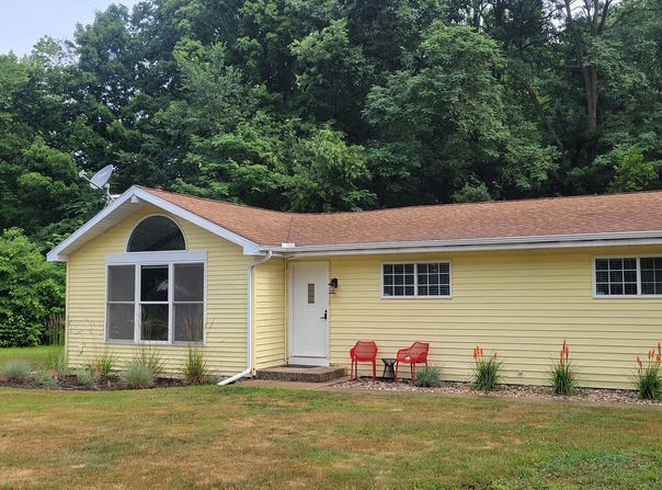 68538 8th Avenue, South Haven, MI 49090