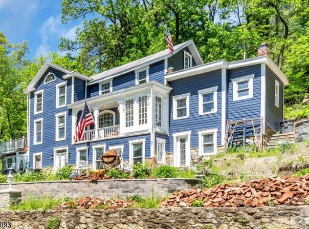 12 Sanatorium Rd, Glen Gardner Boro, NJ 08826-3503