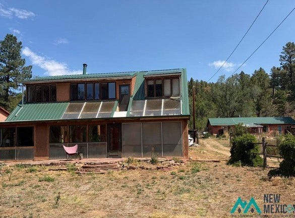28 Skating Pond Road, Montezuma, NM 87731