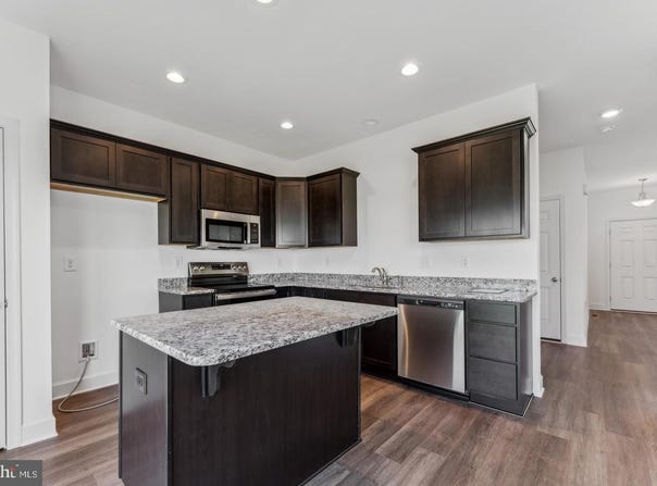 3798 CASTLE DRIVE, DOVER, PA 17315