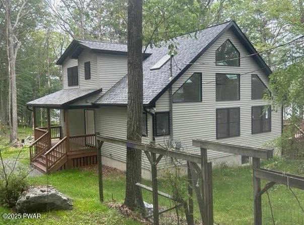 104 Maple Park Drive, Shohola, PA 18458