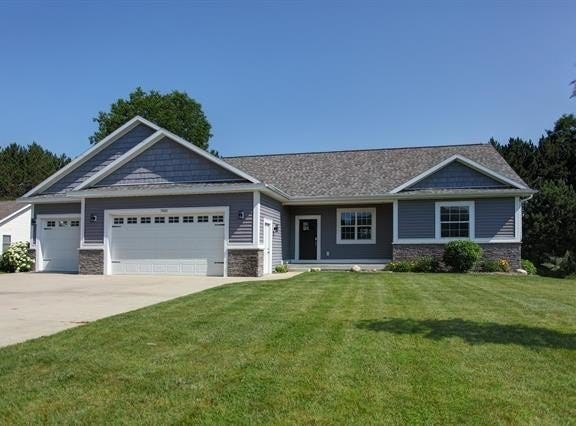 7450 BRIAR RIDGE DRIVE, LONG LAKE TWP, MI 49685