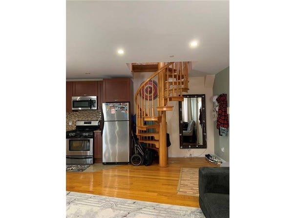 63 Brighton 2nd Pl, BROOKLYN, NY 11235