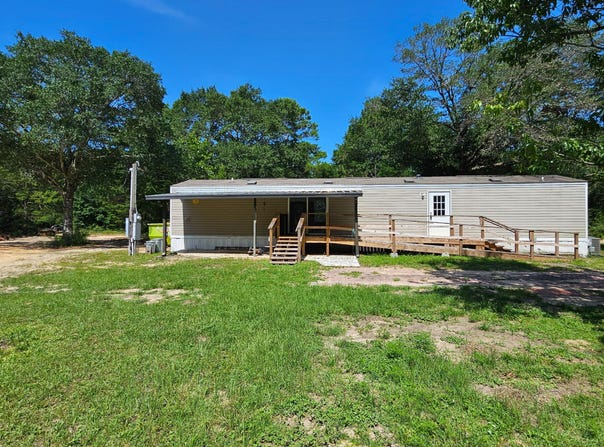 246 Rainbow Drive, Crestview, FL 32539