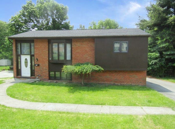 473 Temona Dr, Pleasant Hills, PA 15236