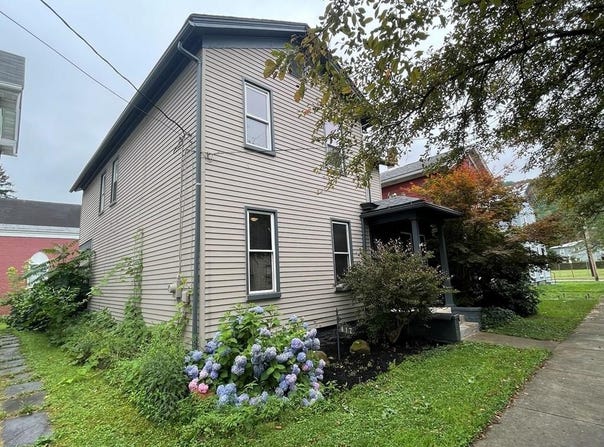 417 Eleventh Street, Franklin, PA 16323