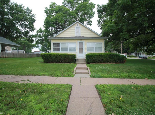 322 N 12th Street, Clarinda, IA 51632