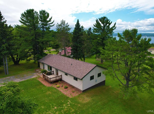 15625 Skanee, L'Anse, MI 49946