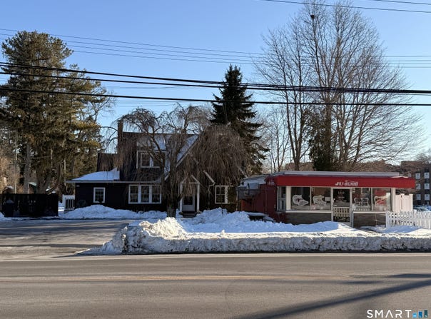 1043 Poquonnock Road, Groton, CT 06340