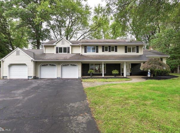 22 SLAYBACK DRIVE, PRINCETON JUNCTION, NJ 08550