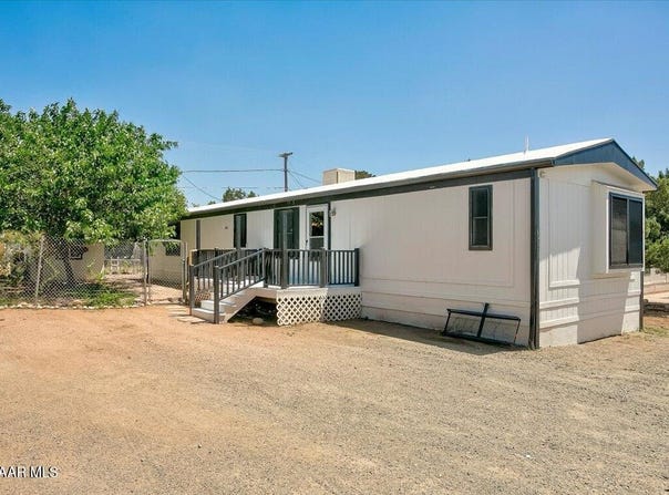 8776 E Loos Drive, Prescott Valley, AZ 86314