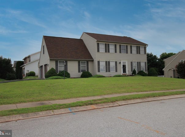 1802 MICHELLE DRIVE, YORK, PA 17408