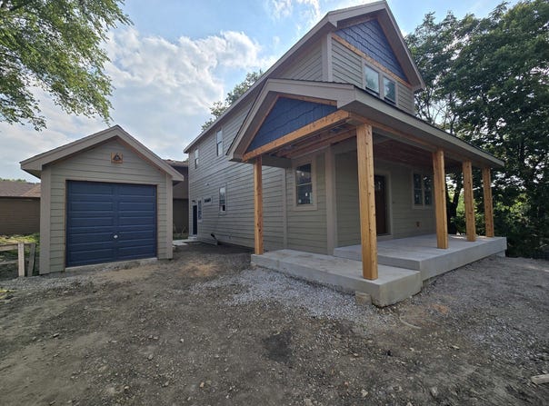 135 W 18th Street, Lockport, IL 60441