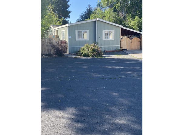 4647 Winter Avenue, Klamath Falls, OR 97603
