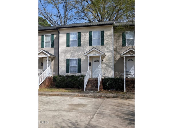 1005 Shades Place, Raleigh, NC 27601