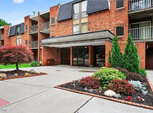 4183 Columbia Road, North Olmsted, OH 44070