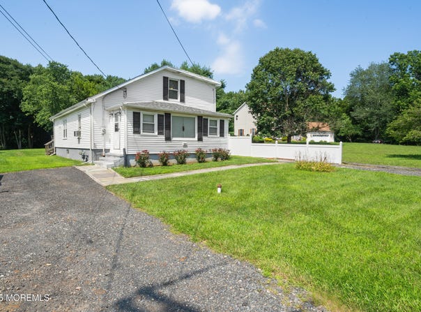 454 Stagecoach Road, Millstone, NJ 08510