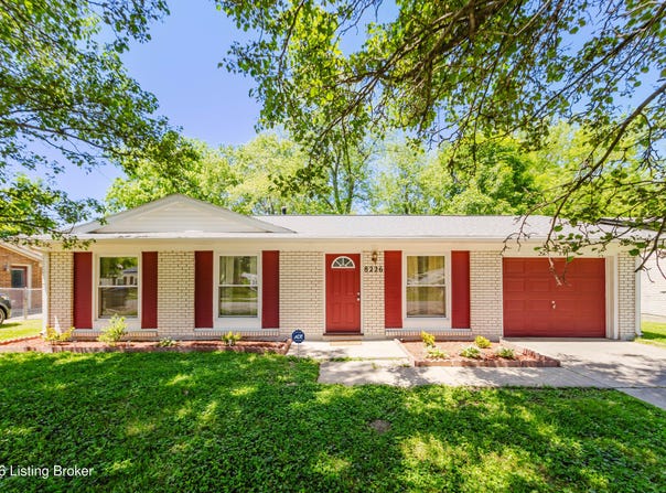 8226 Afterglow Dr, Louisville, KY 40214