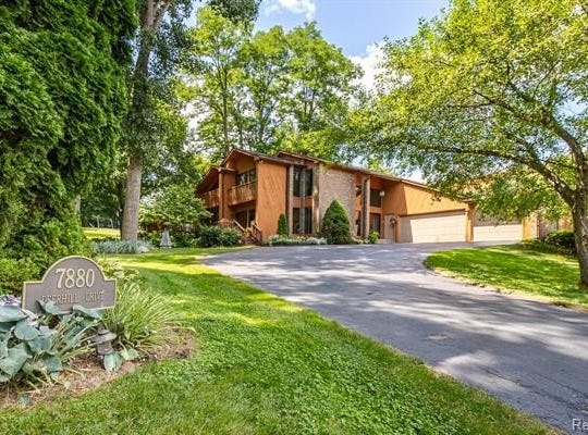 7880 Deerhill Drive, Independence Twp, MI 48346