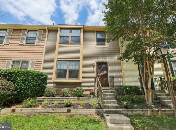 611 KINGS CROFT, CHERRY HILL, NJ 08034