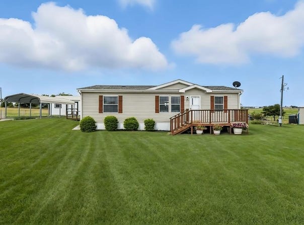 197 Pond View, Decatur, TX 76234