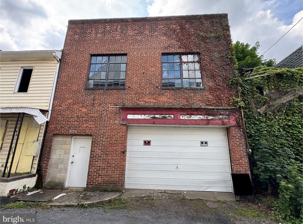 324 W PENN STREET, SHENANDOAH, PA 17976