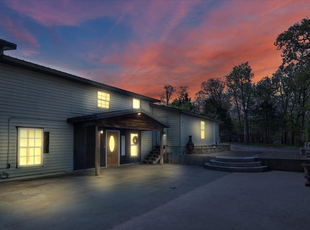 4155 Oakwood Road, Merriam Woods, MO 65740