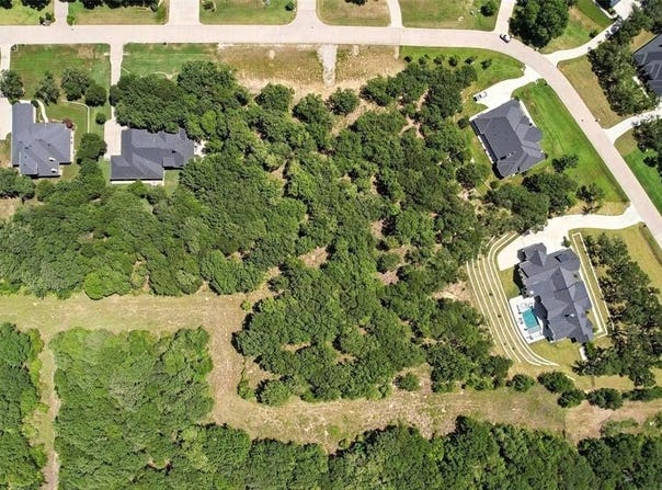 541 Bonnards Peak Road, Burleson, TX 76028