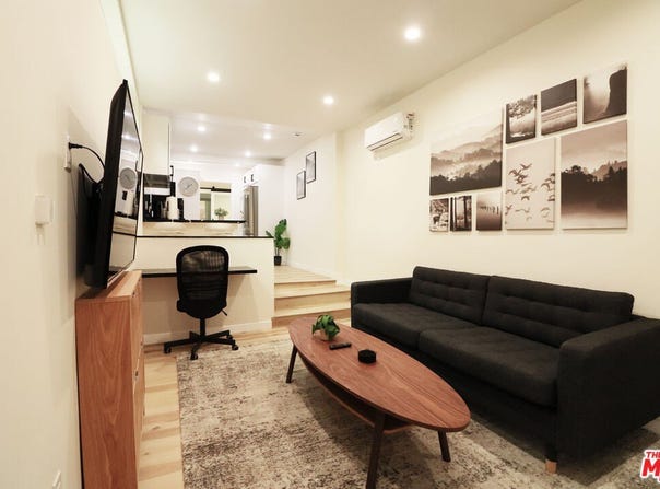 9040 Phyllis Ave, West Hollywood, CA 90069