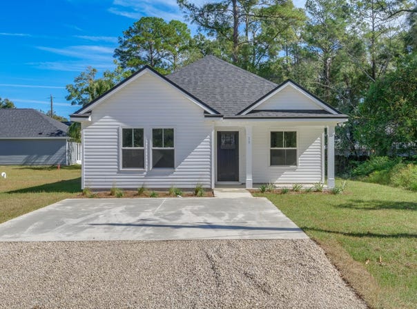 112 Cloer Lane, Crawfordville, FL 32327
